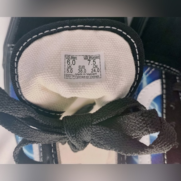 Vans Old Skool - Lightning - Women’s 7.5 - NWT - Picture 2 of 6